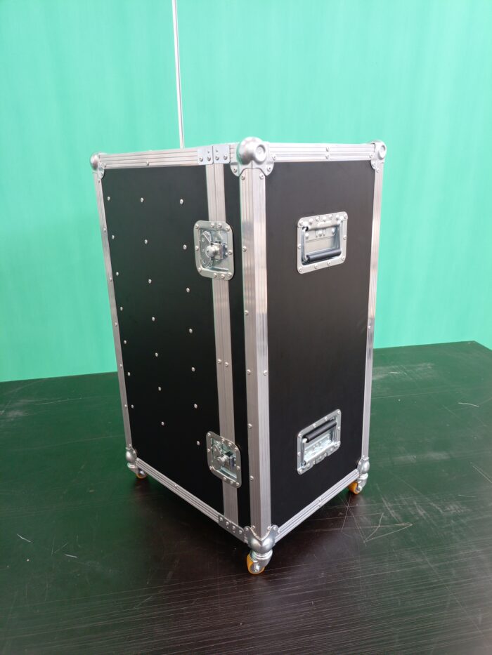 Кейс с круглыми углами